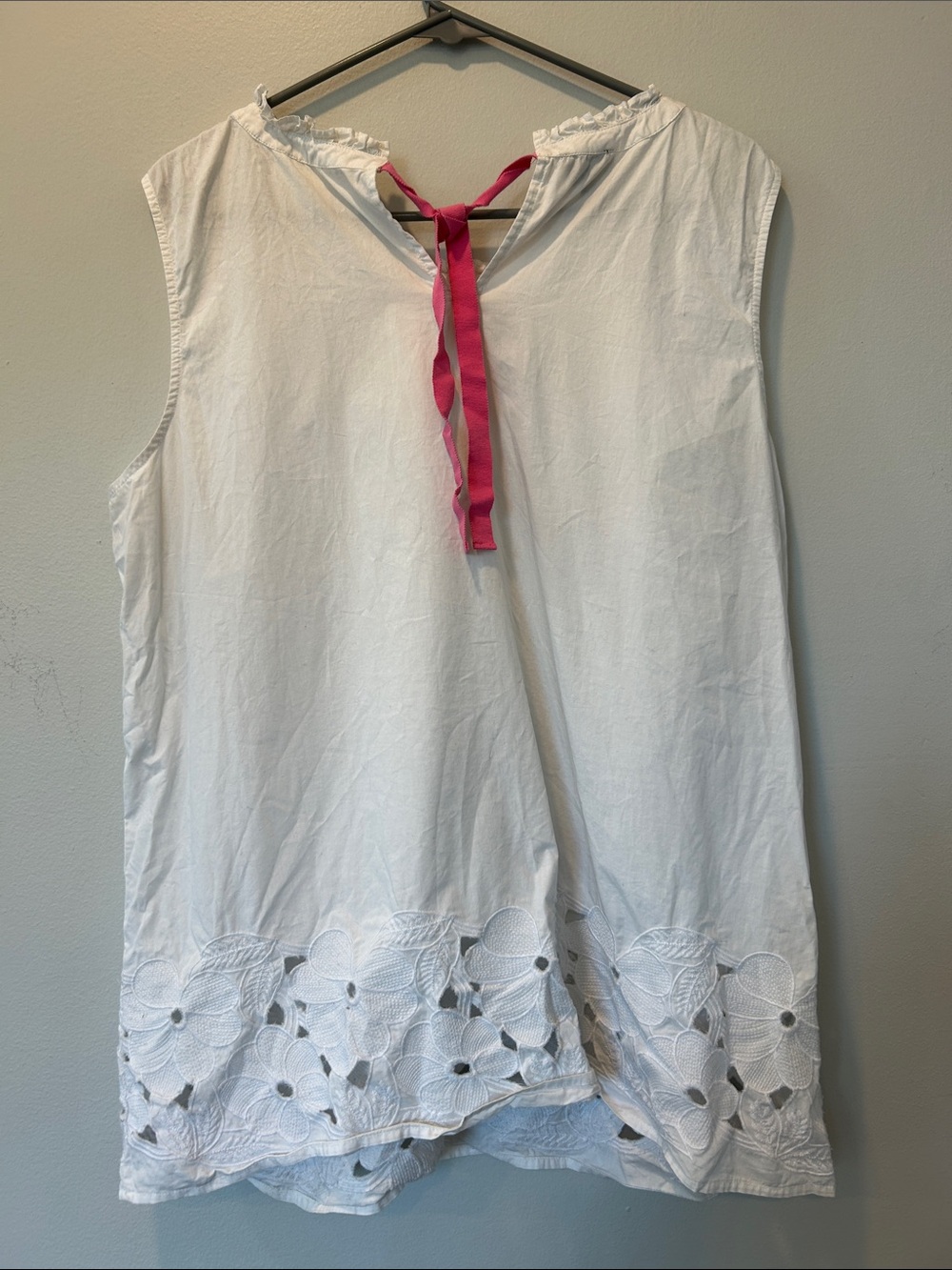 Talbots White Sleeveless Eyelet Tunic with Pink Tie
